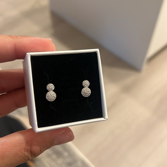 Earring - Picture 2 of 2